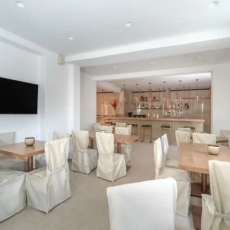 Omnia Mykonos Boutique & 4* Ornos (Mykonos)