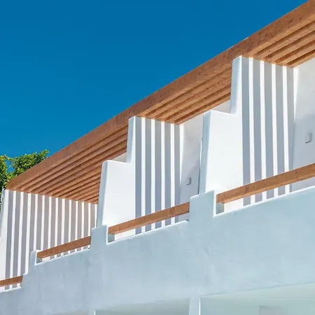 Omnia Mykonos Boutique & 4*