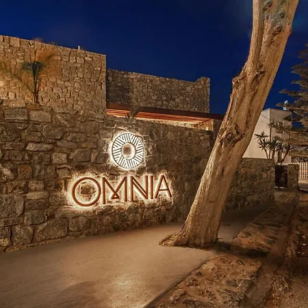 Omnia Mykonos Boutique & Ορνός