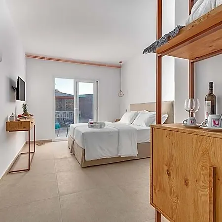 Omnia Mykonos Boutique & Otel Ornos (Mykonos)