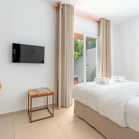 Omnia Mykonos Boutique & 4* Ορνός
